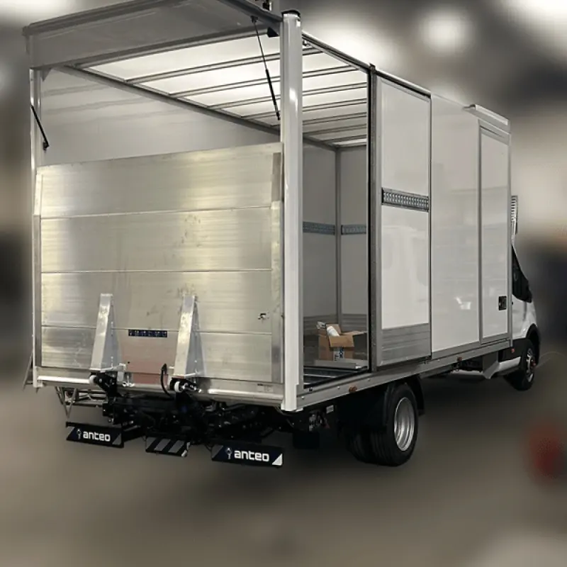 Furgonatura grecata con porte - Carrozzeria Nuova Ponte